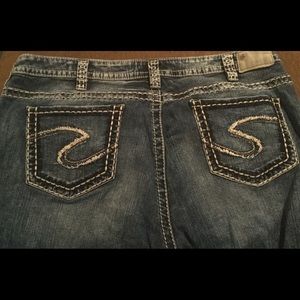 Silver brand plus size Suki capri denim jeans.